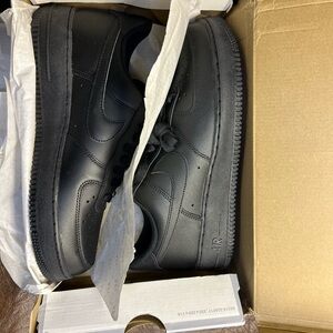 Nike Air Force 1 '07 Box in Gray and White